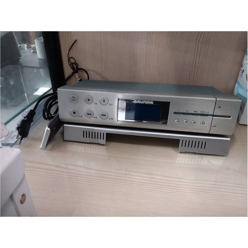 POSTE RADIO GRUNDIG DAB FM RDS 