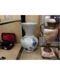 VASE DECORÉ MAIN  .MAULEAU