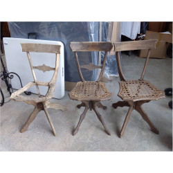 3 CHAISES ALSACIENNE EN L ETAT
