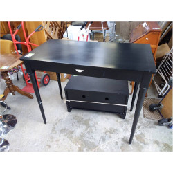 TABLE RECTANGULAIRE NOIRE...