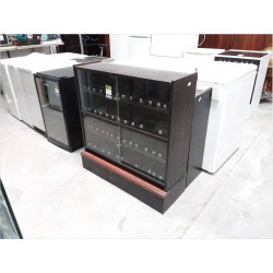 VITRINE NOIRE BASSE