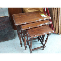 TABLE GIGOGNE 