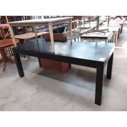 TABLE MANGUIER