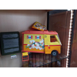 VOITURE BARBIE