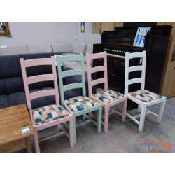 4 CHAISES ASSISE TISSU