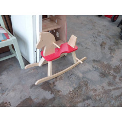 CHEVAL A BASCULE ENFANT