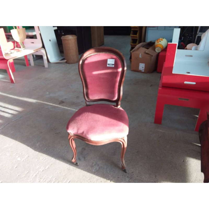 CHAISE ROUGE ANCIENNE
