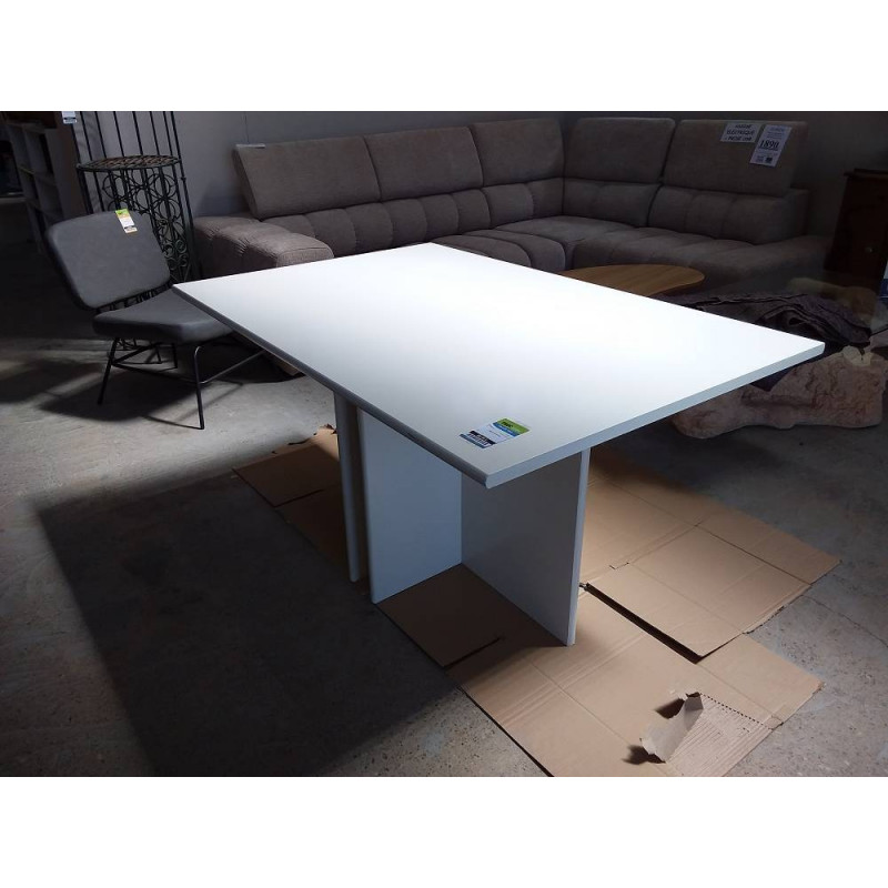 TABLE BLANCHE