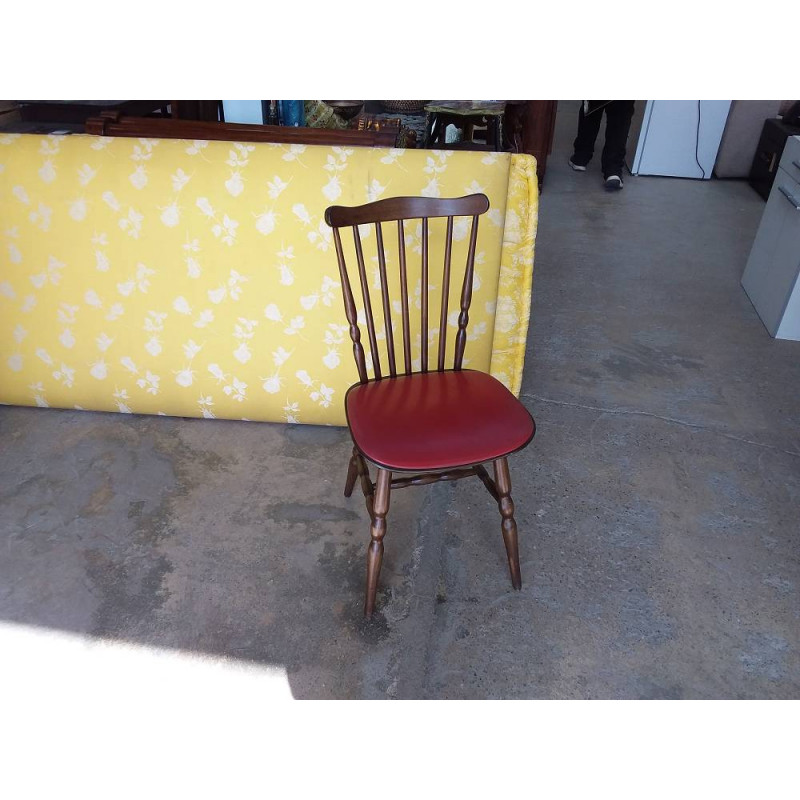 4 CHAISES ASSISE ROUGE