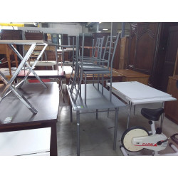 TABLE + 4 CHAISES