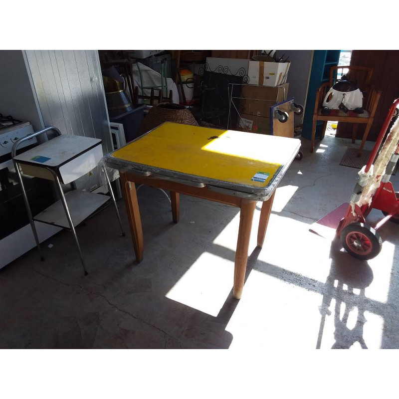 TABLE ANNEES 50
