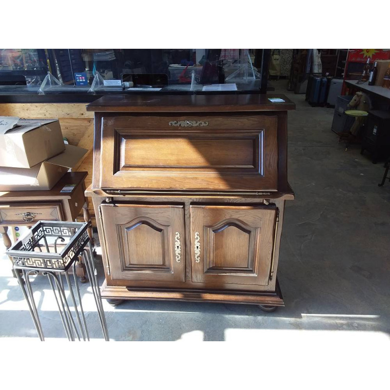 SECRETAIRE