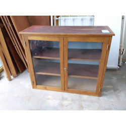 HAUT DE VITRINE
