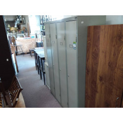 VESTIAIRE 4 PORTES METAL